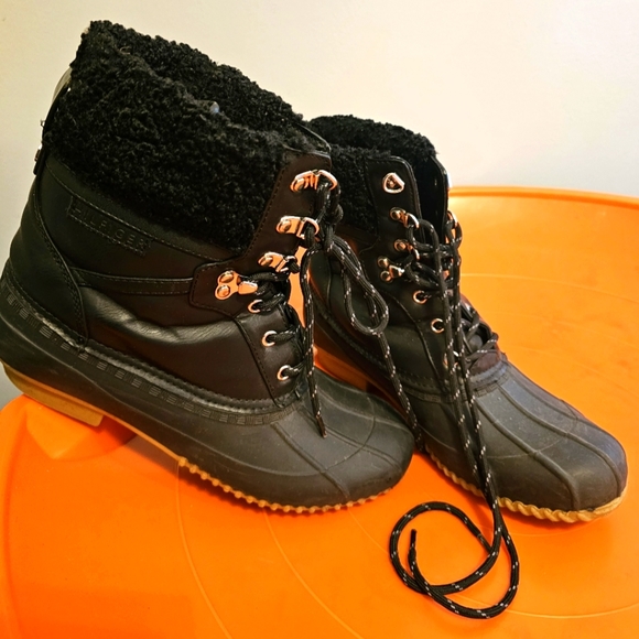 Tommy Hilfiger Shoes - TOMMY HILFIGER Black Rian Lace Up Leather Winter Duck Boots - EUC!